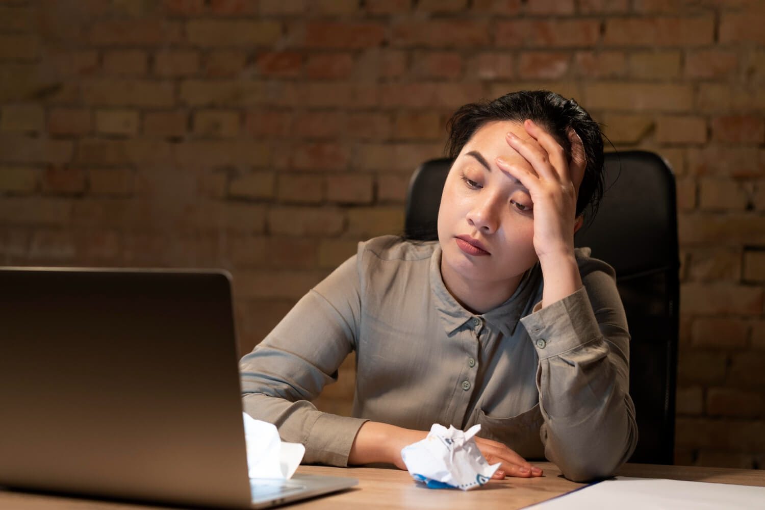 Dấu Hiệu Không Thể Phớt Lờ: Triệu Chứng Chi Tiết Của Rối Loạn Giấc Ngủ